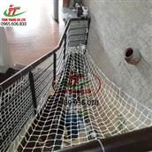 Lưới an toàn chắn cầu thang