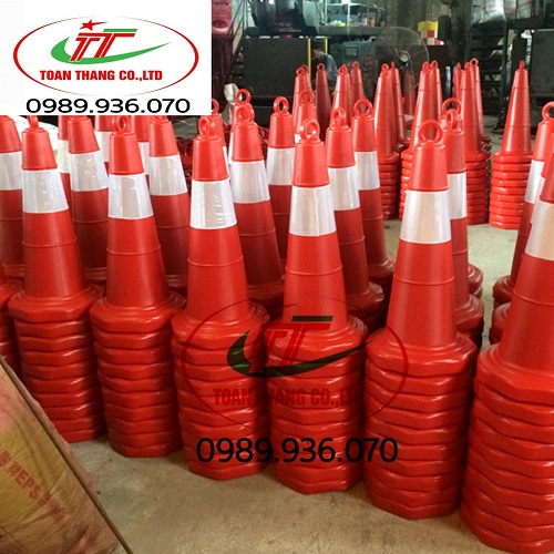 https://www.toanthangcompany.com/san_pham/vat_tu_an_toan_giao_thong/coc_tieu_giao_thong/productid/322125/moduleid/586560/coc-tieu-giao-thong-nhat-quang